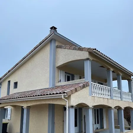 Contemporaine Avec Piscine
