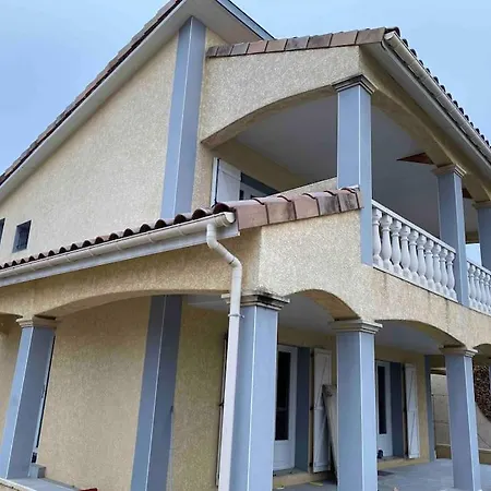 Villa Contemporaine Avec Piscine