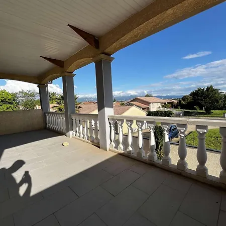 Contemporaine Avec Piscine *